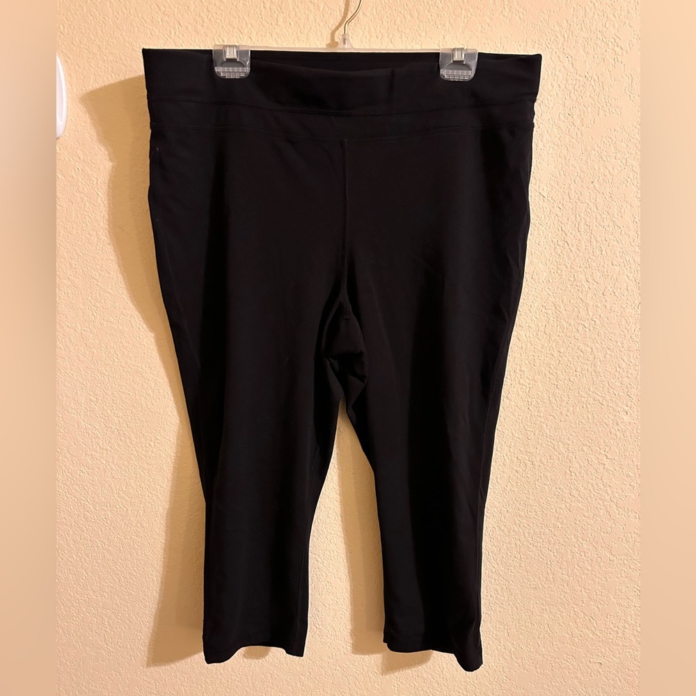 ID Ideology Women’s Cropped Legging
